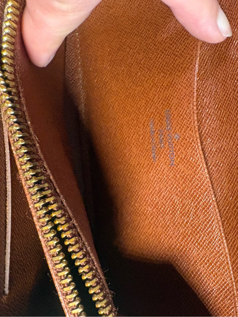 Auth LOUIS VUITTON M61727
PORTE MONNAIE ZIPPE wallet - Picture 10 of 14